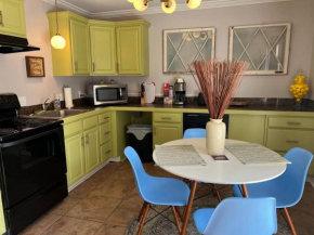 Cute 2 bedroom near LSU